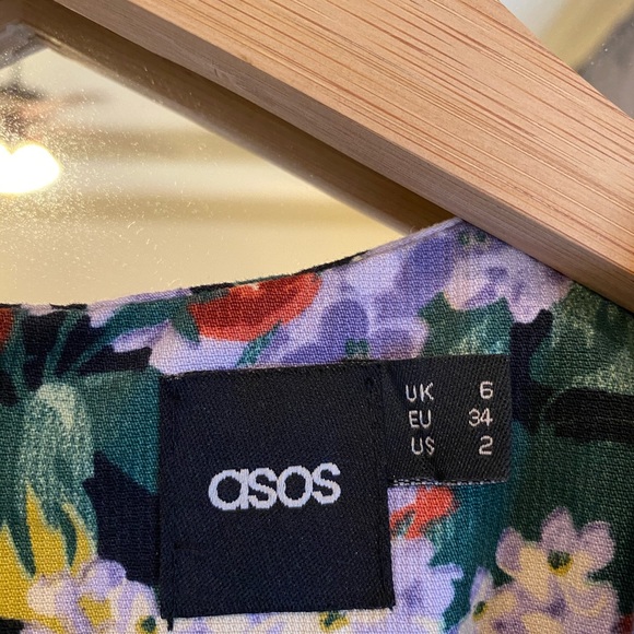 ASOS Tulip Dress in Vintage Print - Picture 5 of 5